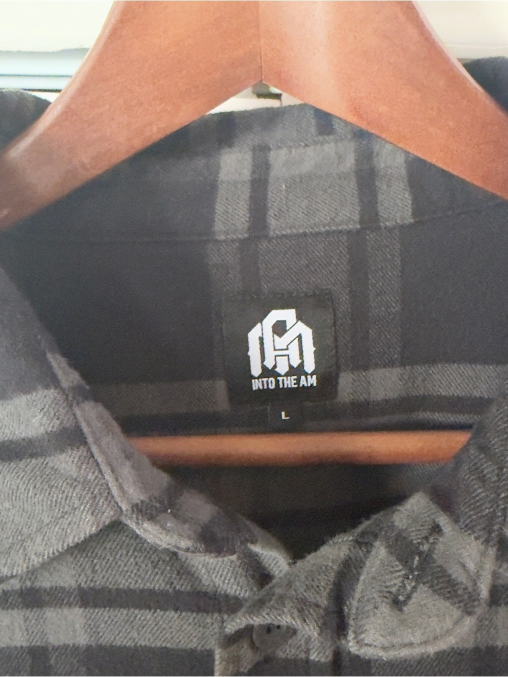 INTO THE AM Men’s Fairbanks Flannel - Size L - Picture 3 of 8